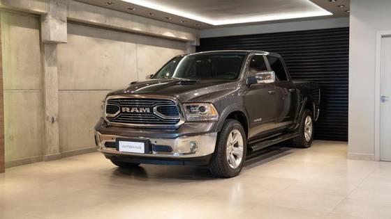 RAM CLASSIC 5.7 V8 GASOLINA LARAMIE CD 4X4 AUTOMÁTICO RAM CLASSIC 5.7 V8 GASOLINA LARAMIE CD 4X4 AUTOMÁTICO